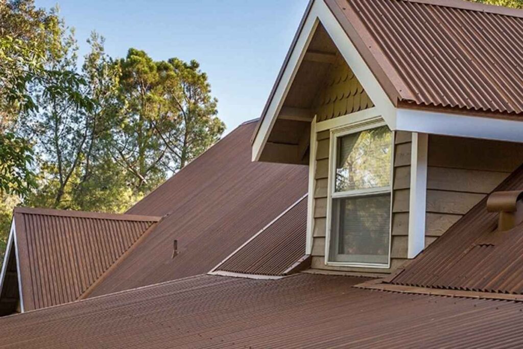 standing seam metal roof vs corrugated metal roof